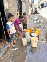 Die Nichte und die Neffen von Yacoub Ibrahim. Rafah (Gaza-Streifen), Mai 2024