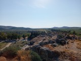 Blick vom Amphitheater Richtung Meer, Freilichtmuseum von Milet, Türkei, 08.09.2025. Foto: Sergej Perelman