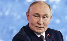 Putin bei der Plenarsitzung des X. Forums für ostasiatische Wirtschaftsbeziehungen. Foto: Александр Вильф, РИА «Новости»